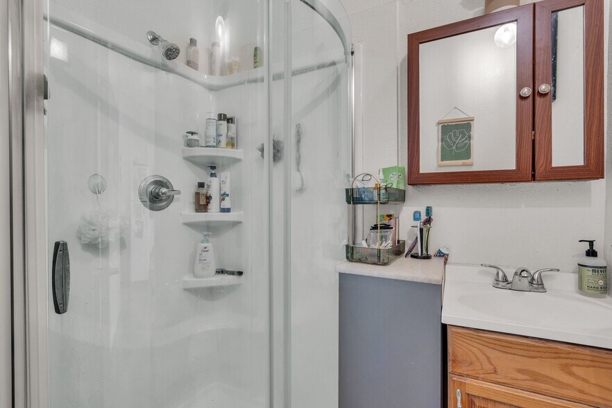 More Photos Of 524-528 1st St, Rodeo Apartments For Sale