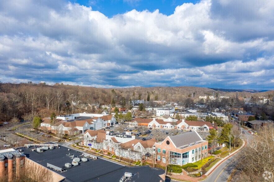 More Photos Of Old Ridgefield Rd & Godfrey Place, Wilton Unknown For Lease