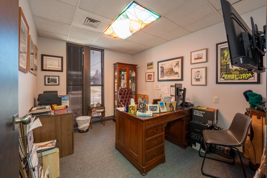 More Photos Of 600 Ligonier St, Latrobe Medical For Sale