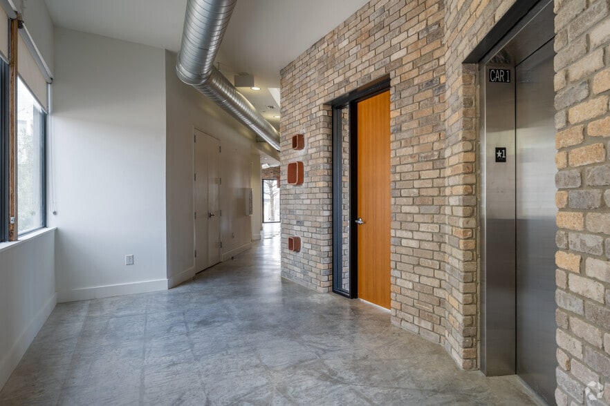 More Photos Of 2921 E 17th St, Austin Loft Creative Space For Sale