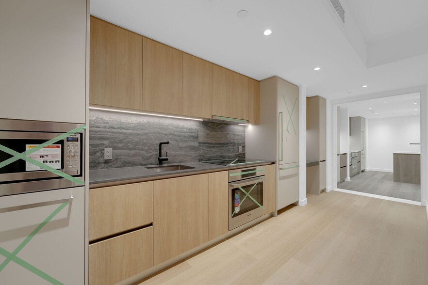 More Photos Of 509 Clarke Rd, Coquitlam Apartments For Sale