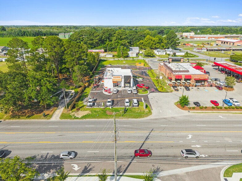 More Photos Of 1689 W 5th St, Washington General Retail For Sale