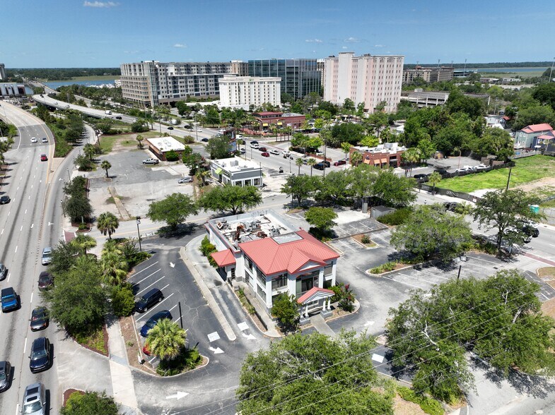 More Photos Of 209 Spring St, Charleston Fast Food For Sale