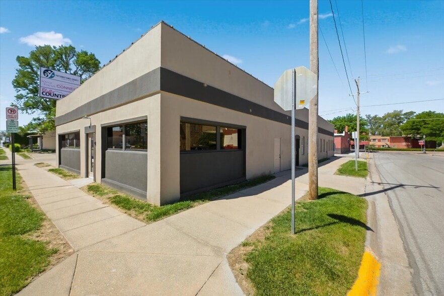 More Photos Of 600 S 4th St, Council Bluffs Office For Lease