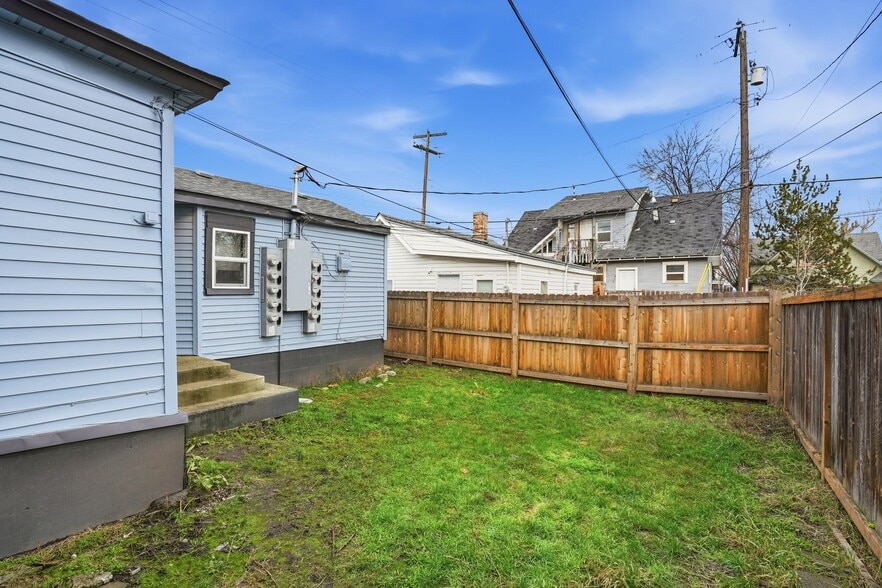 More Photos Of 5012 N Regal St, Spokane Apartments For Sale
