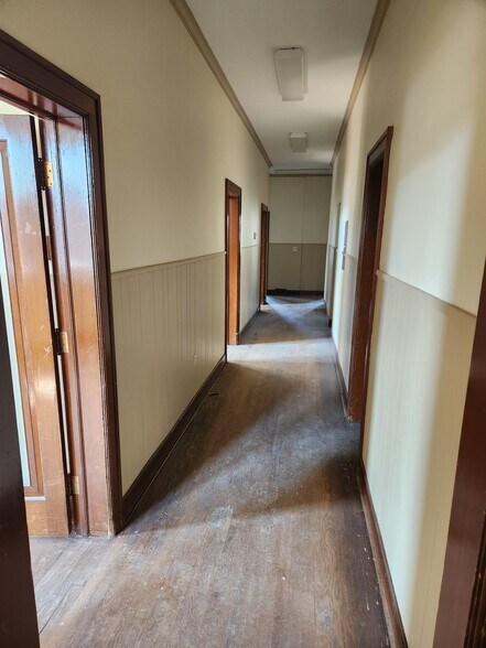 More Photos Of 107 W Liberty St, Rome Office For Sale