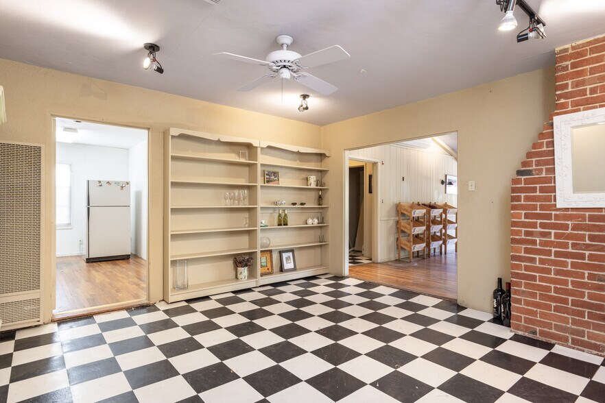 More Photos Of 69 W Carmel Valley Rd, Carmel Valley Freestanding For Sale