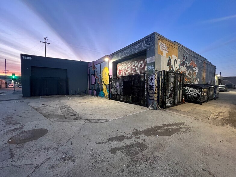 More Photos Of 1505-1515 S Santa Fe Ave, Los Angeles Warehouse For Lease