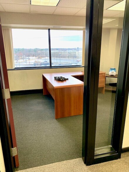 More Photos Of 495 Old Connecticut Path, Framingham Office For Sale