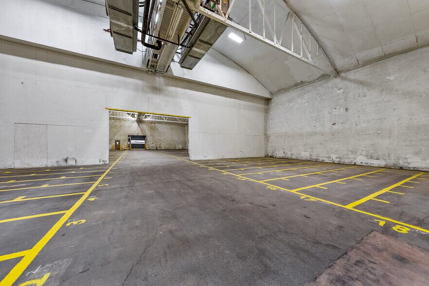 More Photos Of 661 S Fir St, Medford Refrigeration Cold Storage For Lease
