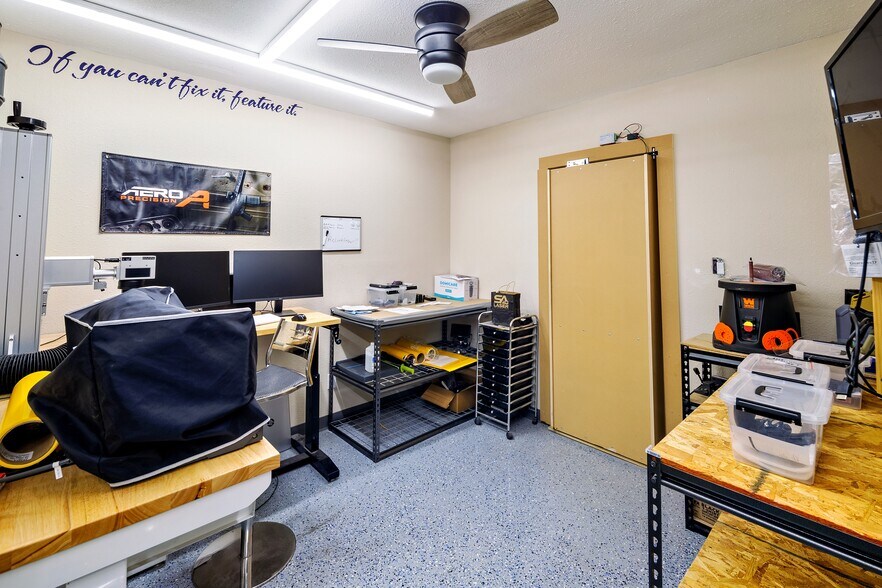 More Photos Of 72 Smoketree Ave S, Lake Havasu City Storefront Retail Office For Sale