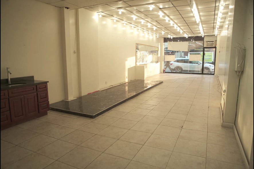 More Photos Of 12701-12723 Merrick Blvd, Jamaica Storefront For Lease