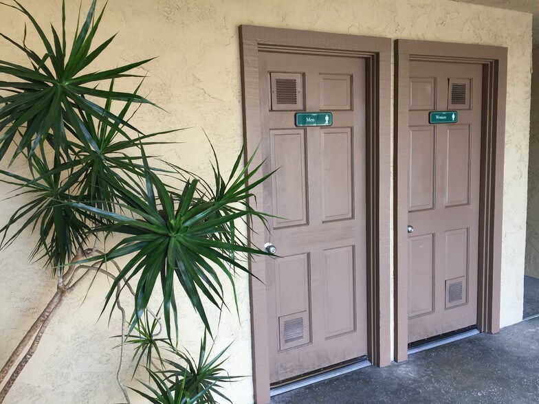 More Photos Of 5241 E 2nd St, Long Beach Medical For Lease