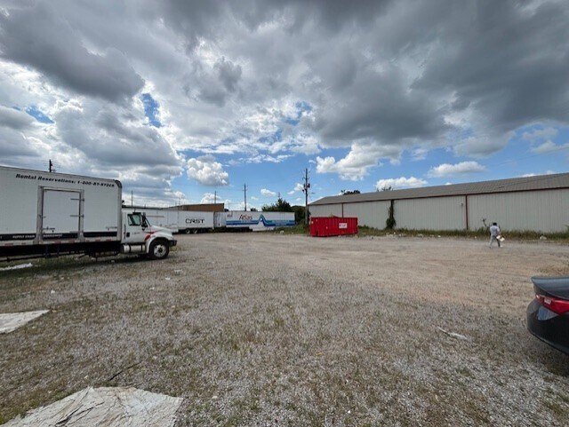 More Photos Of 802 41st St N, Birmingham Warehouse For Sale