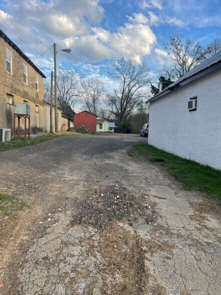 More Photos Of 6225 Highway 114, Lyerly Storefront For Sale