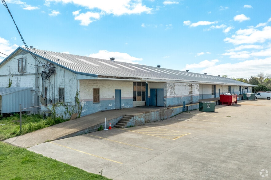 Primary Photo Of 201 Exposition St, Denton Warehouse For Sale