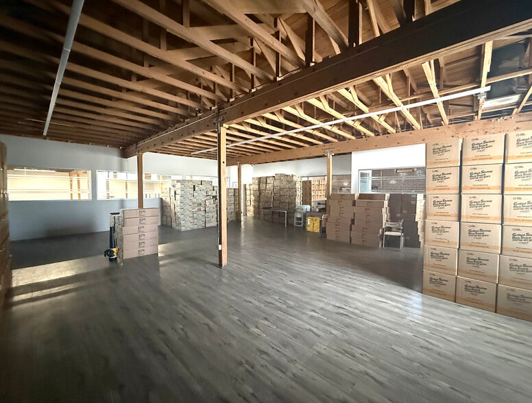 More Photos Of 1545 Venice Blvd, Los Angeles Industrial For Lease