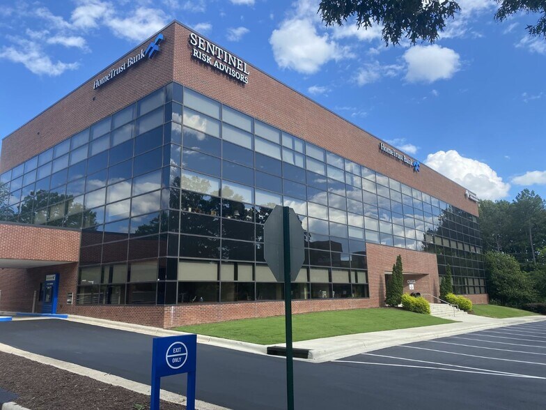 More Photos Of 4700 Six Forks Rd, Raleigh Office For Lease