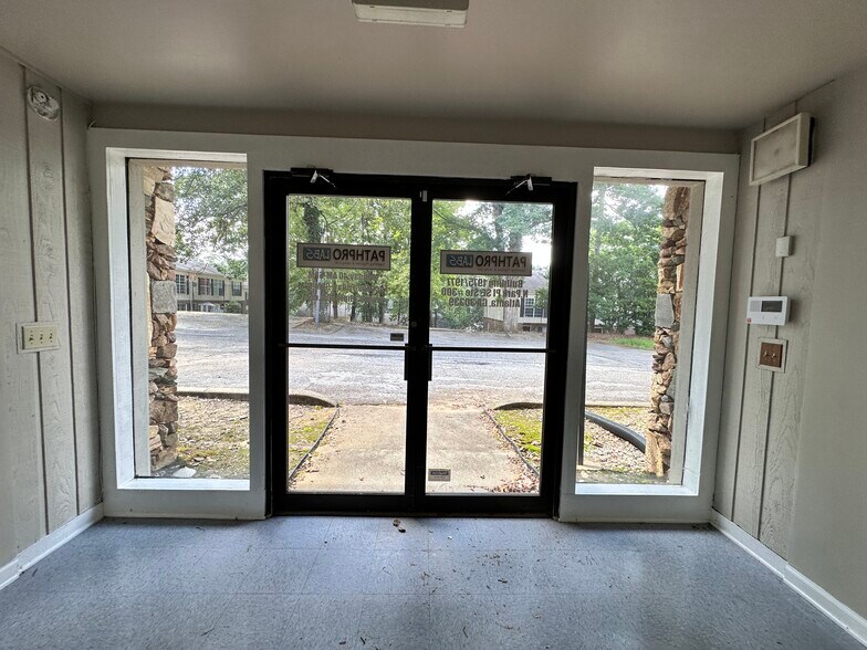 More Photos Of 1977 N Park Pl SE, Atlanta Office For Sale