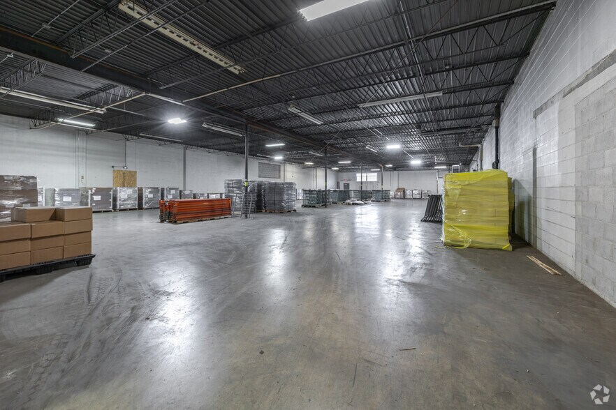 More Photos Of 1515 Ellis St, Waukesha Manufacturing For Lease