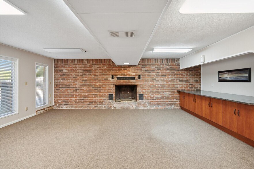 More Photos Of 12284 FM 3083 Rd, Conroe Office For Sale