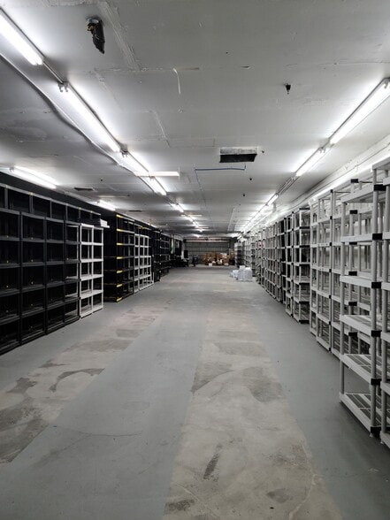 More Photos Of 3065 Sheridan St, Las Vegas Manufacturing For Lease