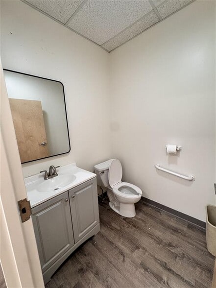 More Photos Of 1625 Washington St, Holliston Unknown For Lease