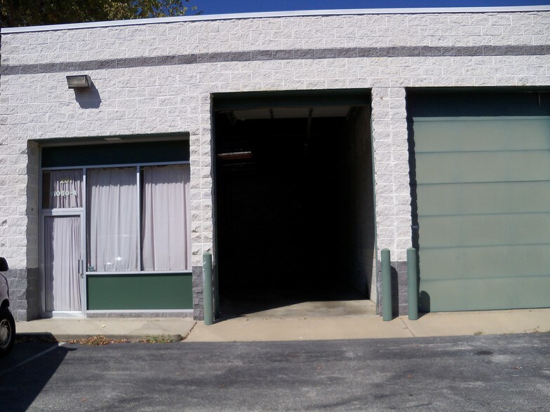 More Photos Of 11050 Livingston Rd, Fort Washington Warehouse For Lease