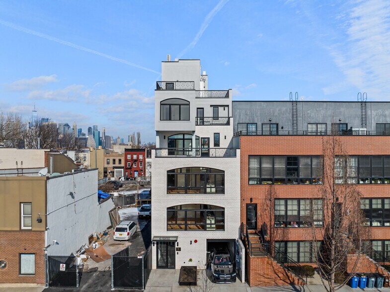 Primary Photo Of 41 Summit St, Brooklyn Apartments For Sale