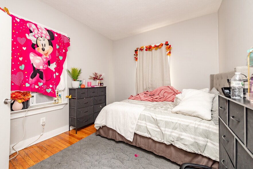 More Photos Of 140 Callender St, Boston Apartments For Sale