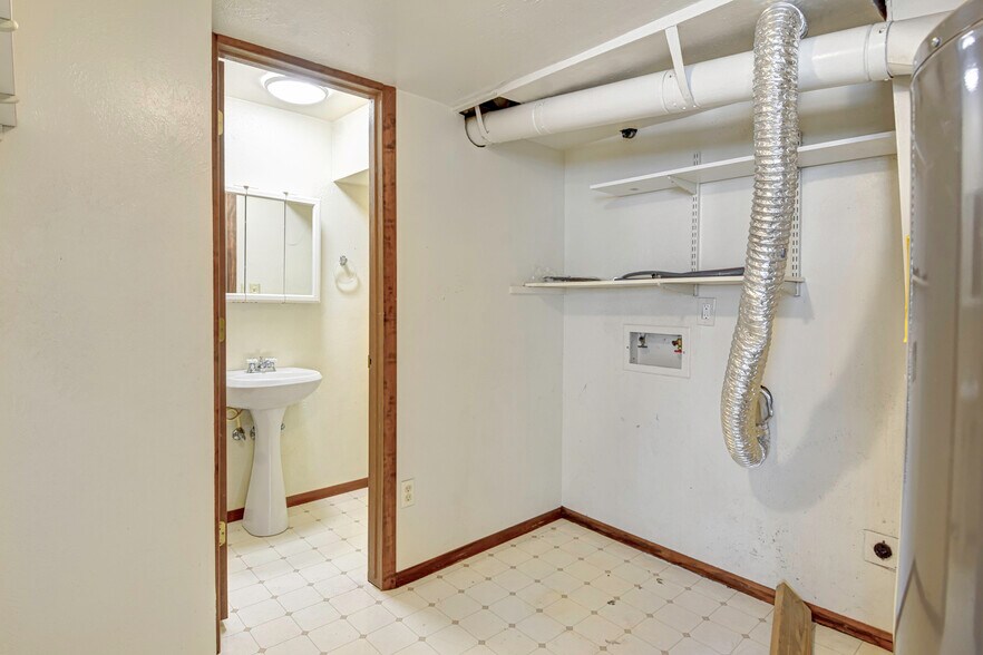 More Photos Of 1618 Donovan Pl, Longmont Multifamily For Sale