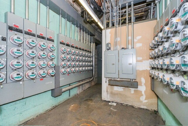 More Photos Of 1000 Targee St, Staten Island Apartments For Sale