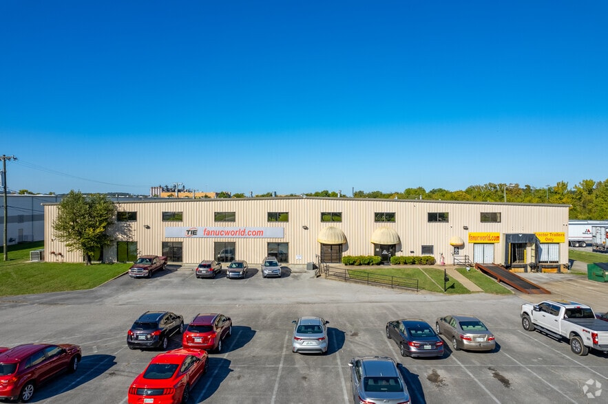 More Photos Of 1216 Heil Quaker Blvd, La Vergne Warehouse For Lease