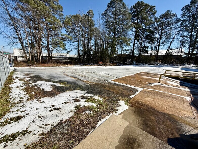 More Photos Of 1817 W Main St, Atlanta Industrial For Sale