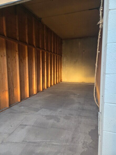 More Photos Of 122 E Ford Ave, Salt Lake City Self Storage For Sale