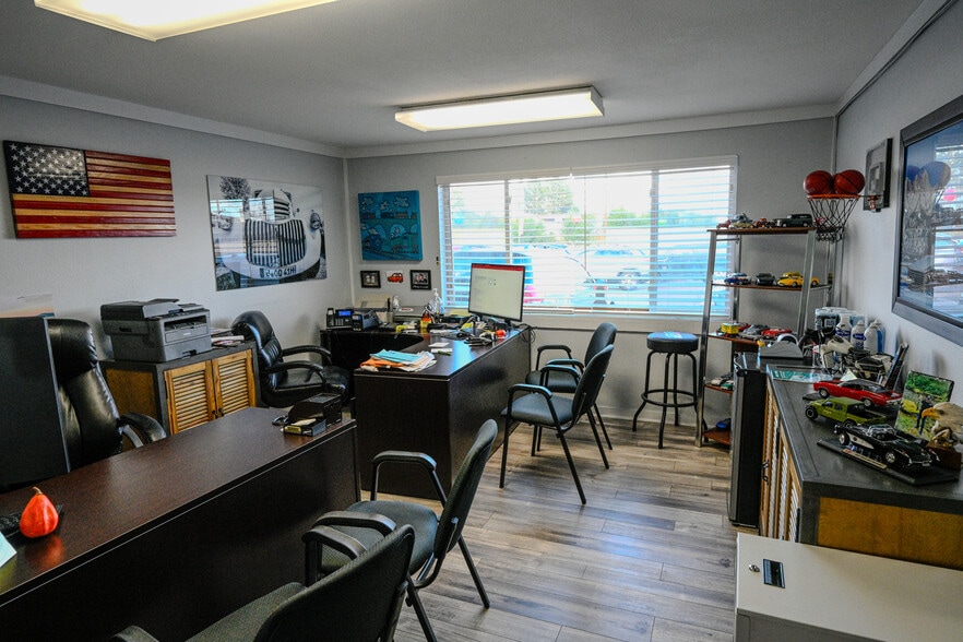 More Photos Of 7190 Newton St, Westminster Auto Dealership For Sale