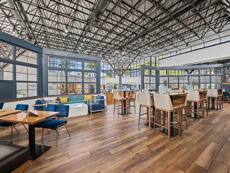 More Photos Of 14670 Duval Rd, Jacksonville Hotel For Sale