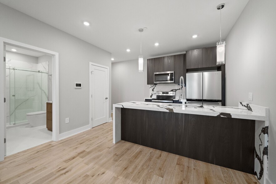 More Photos Of 1000-1038 W Girard Ave, Philadelphia Apartments For Lease