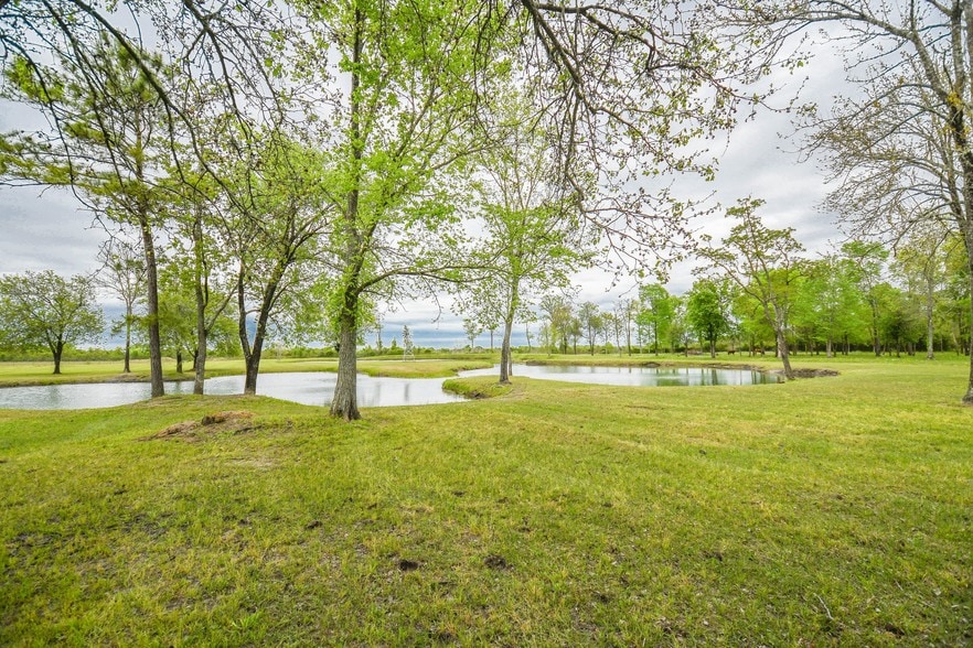 More Photos Of 21224 FM 2100 Rd, Crosby Warehouse For Sale