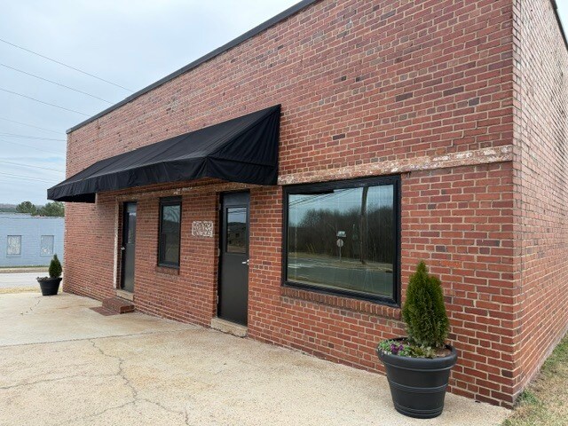 Primary Photo Of 141 Depot St, Roxboro Office For Lease