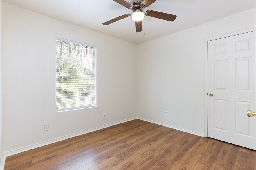 More Photos Of 414 Cupples Rd, San Antonio Apartments For Sale