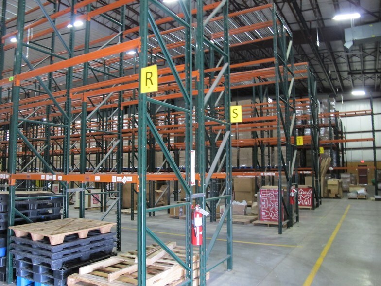 More Photos Of 221 Forney Dr, Ephrata Warehouse For Sale