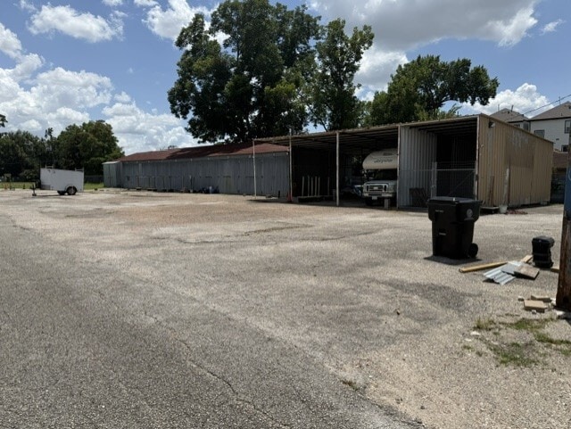 More Photos Of 9311 Hammerly Blvd, Houston Industrial For Sale