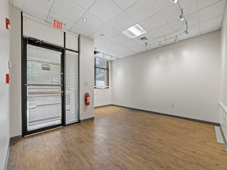 More Photos Of 731-745 Shotgun Rd, Sunrise Light Distribution For Sale