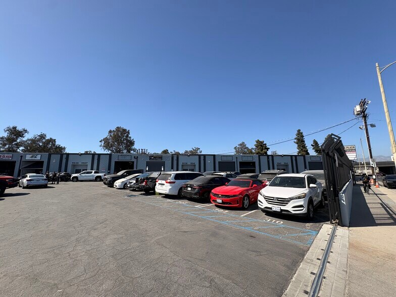 More Photos Of 11541 Tuxford St, Sun Valley Warehouse For Lease