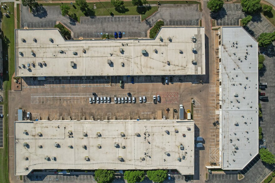 More Photos Of 4150 Freidrich Ln, Austin Unknown For Lease