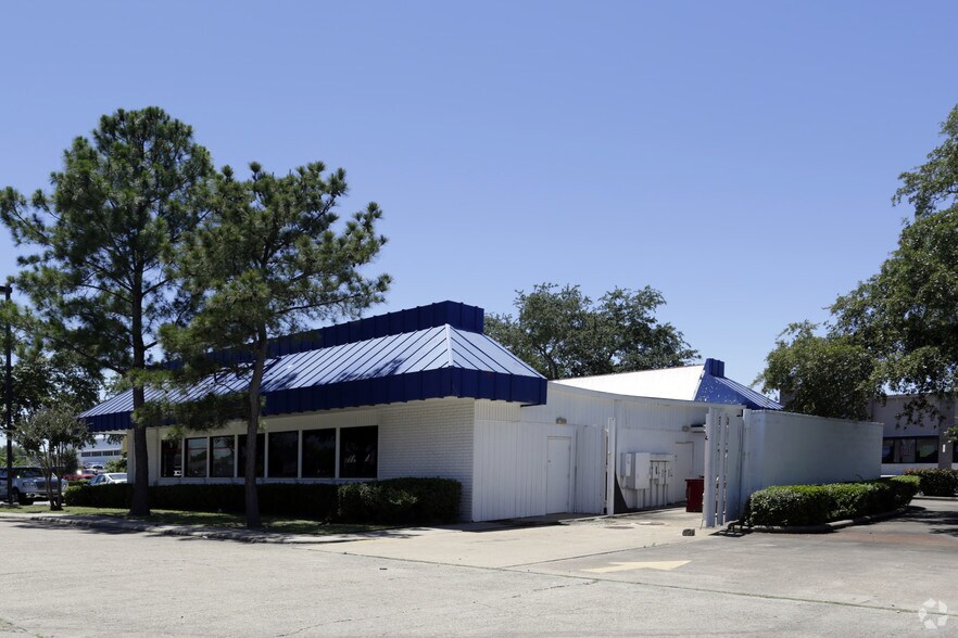 More Photos Of 7730 W Bellfort, Houston Freestanding For Sale