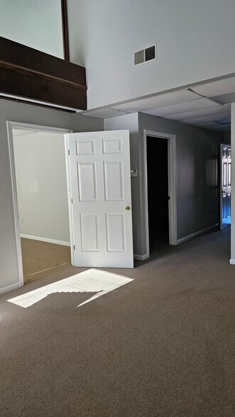 More Photos Of 1311 Jamestown Rd, Williamsburg Office For Sale