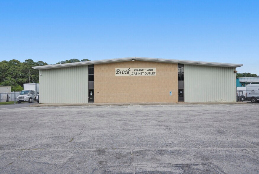 More Photos Of 2321 Hope Mills Rd, Fayetteville Unknown For Lease