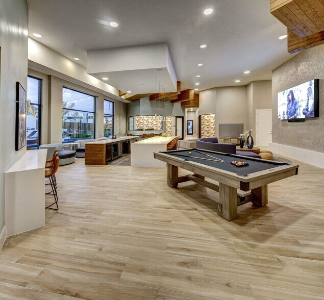 More Photos Of 200 Springtown Way, San Marcos Apartments For Lease